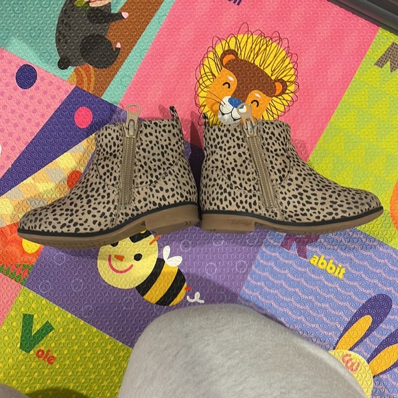 Cat and jack booties - Picture 2 of 6